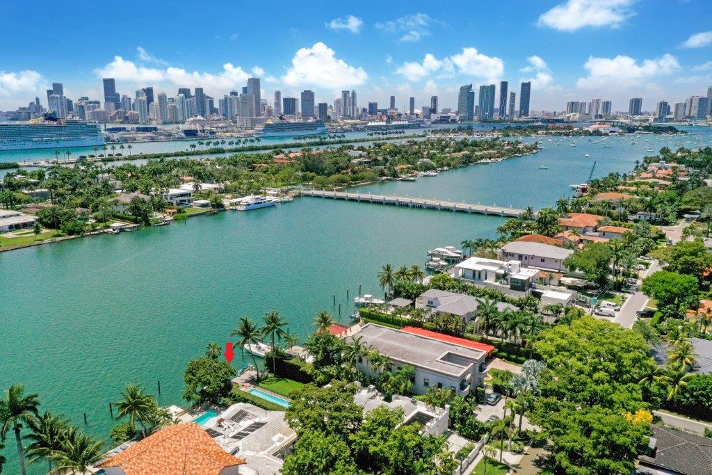 SOUTH BEACH WATERFRONT PROPERTY IN EXCLUSIVE GATED HIBISCUS ISLAND ...